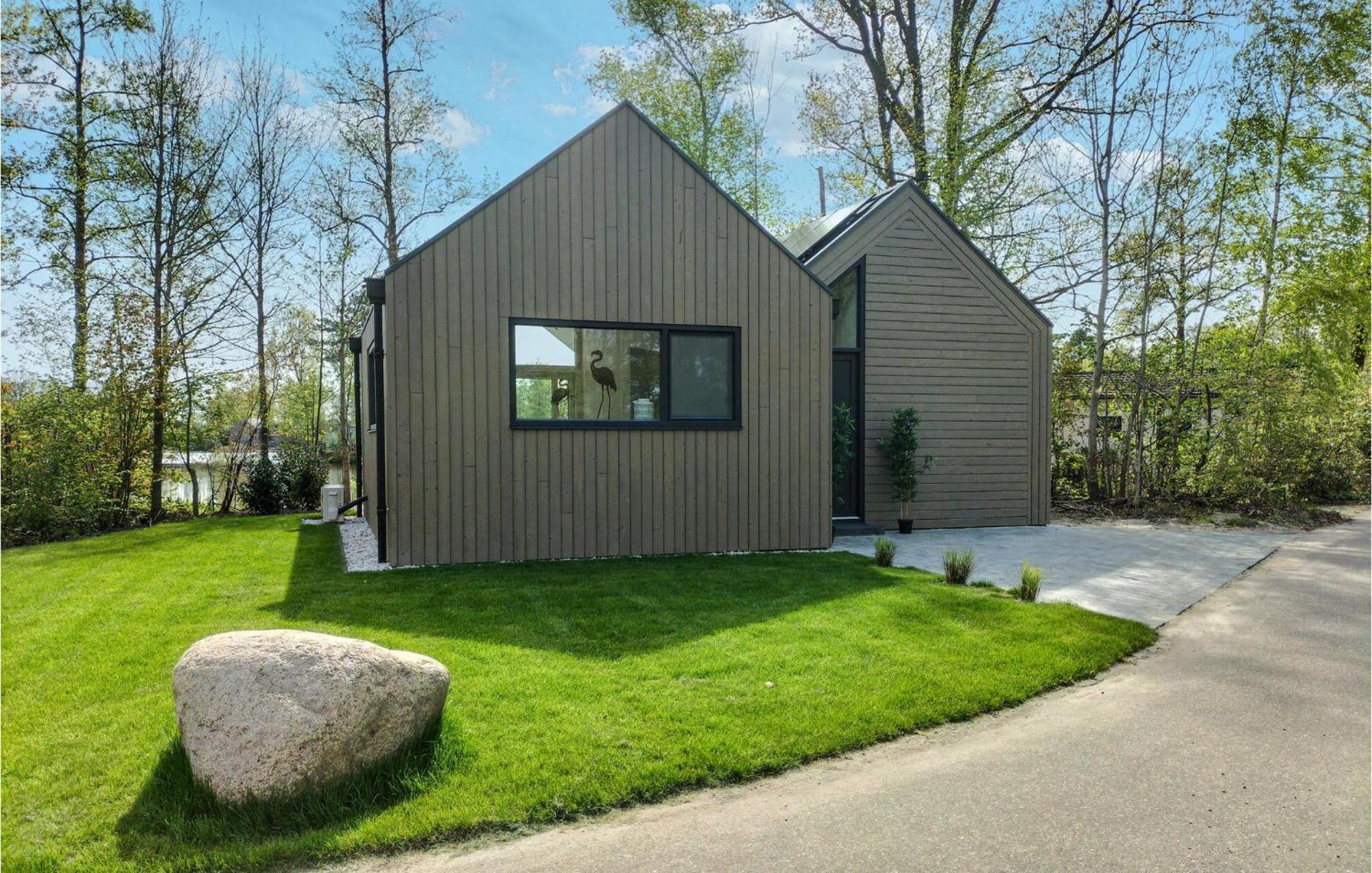 Cozy Home In Oosterwolde With Sauna Ngoại thất bức ảnh